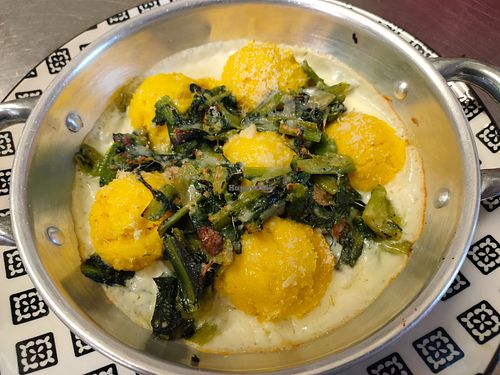 Gnocchi di zucca alla romana, fonduta di Stracchino all'Antica, catalogna e uvetta saltati at Simago in Osio Sopra