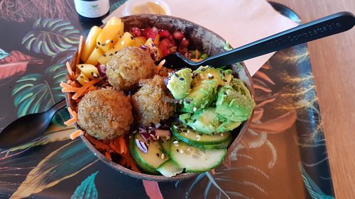 Koloa bowl at Pokaloha in Saint-ouen-sur-seine