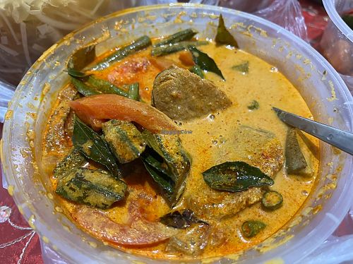 Curry fish head 9/10  at Superior Green Vegetarian 御素缘 in Northeast Singapore