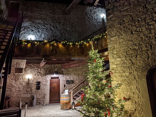 Im Schlossinneren - hier geht es zu den verschiedenen Sälen. at Schlossrestaurant Habsburg  in Habsburg