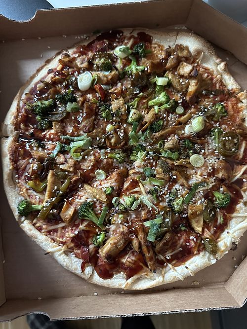 thai vegan pizza - was very tasty -   at Domino's Pizza in Wetzlar