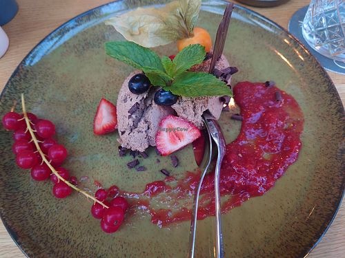 Dessert (chocolate mousse with jam) at Ox&Ehrlich in Lermoos