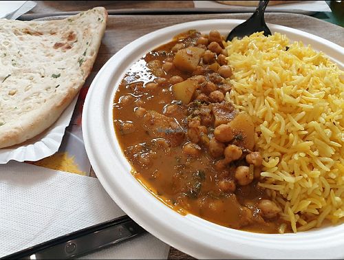 Kichererbsen Curry, Knoblauch Naan Vegan at Masti Indian Food in Oberhausen