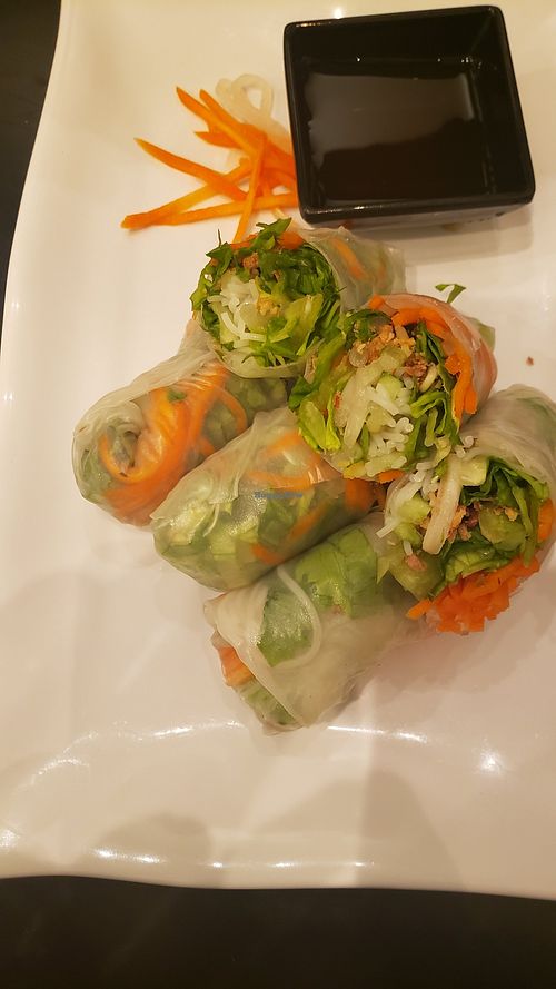 Spring rolls at Chateau Lemongrass in Los Angeles