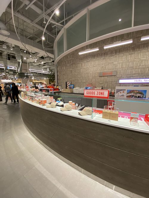 Easy to find in the middle of the food court    at OddFellows in Seoul