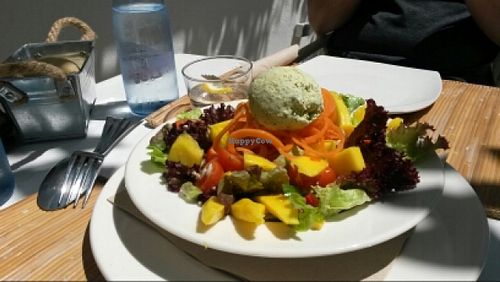 Salat with basil ice at Bellaverde in Mallorca