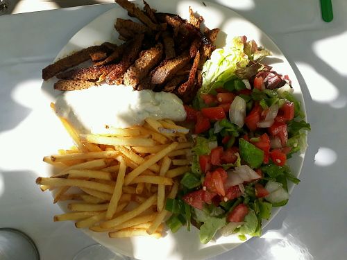 Fake Plate- Gyrosteller at Bellaverde in Mallorca