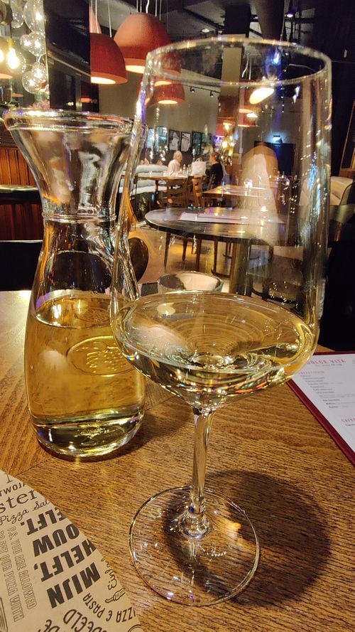 Pinot Grigio at L'Osteria - Stuttgart Mailänder Platz in Stuttgart