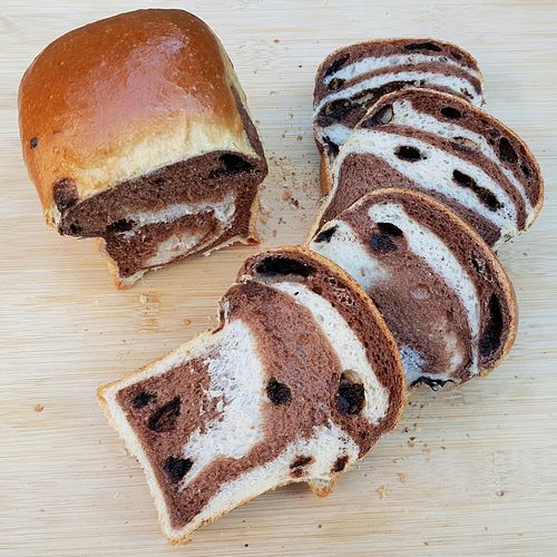 chocolate bread - inside #Veganuary at So Unique 쏘유니크 비건랩 in Ansan