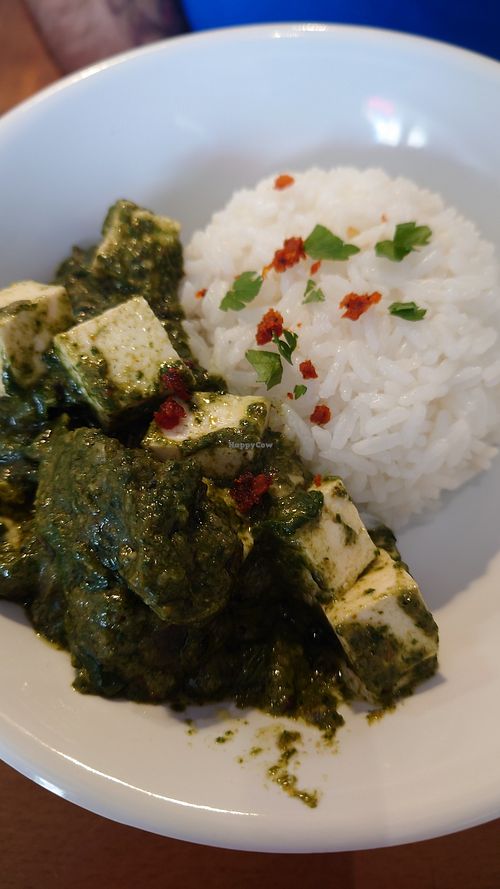 Jasmin rice with tofu and spinach with curry at Ushi's Coffee Corner in Glasgow
