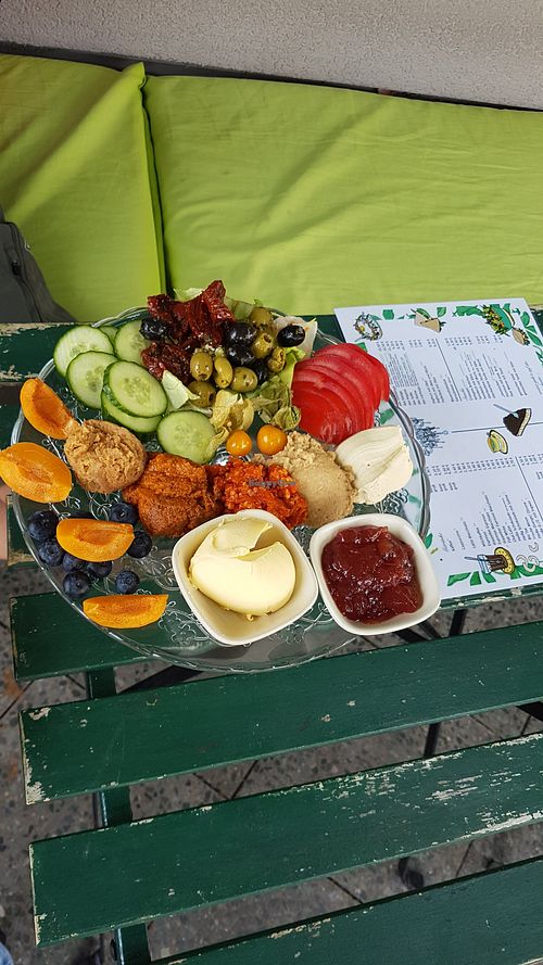 Vegan Breakfast Menu for 2 at Jasmino in Berlin