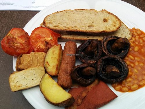 vegan full English breakfast at Anusia Cafe in Tring