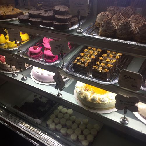 dessert deli  at Ohlala in Berlin