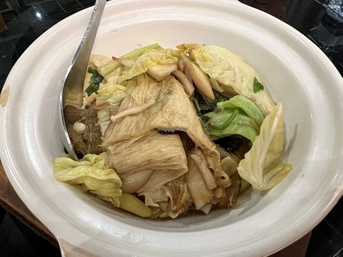 Glass noodles with tofu sheets and mixed vegetables   at Hua Seng Hong ฮั่วเซ่งฮง 和成豐 - Central Eastville in Bangkok
