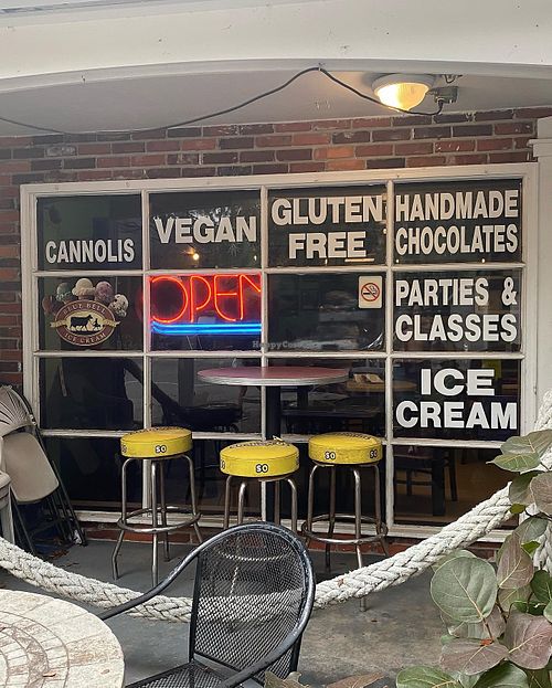 Awesome 🍕   at Ozona Pizza in Palm Harbor