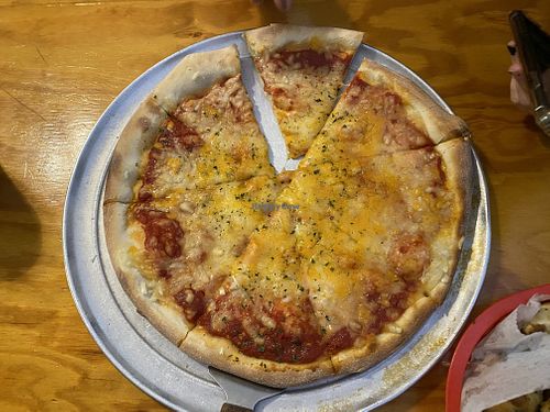 Vegan 🌱 🍕 pizza at Ozona Pizza in Palm Harbor