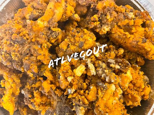 Oyster mushrooms - largee   at Shawnee's Goodies Vegan Bakery & Cafe in Lilburn