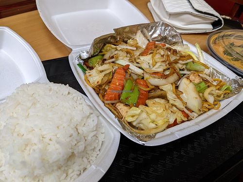 Chow Mein at Tasty Thai Cuisine in Murrieta