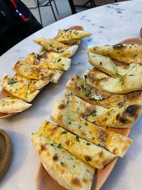 Garlic bread at Prima Pizza in Lisbon