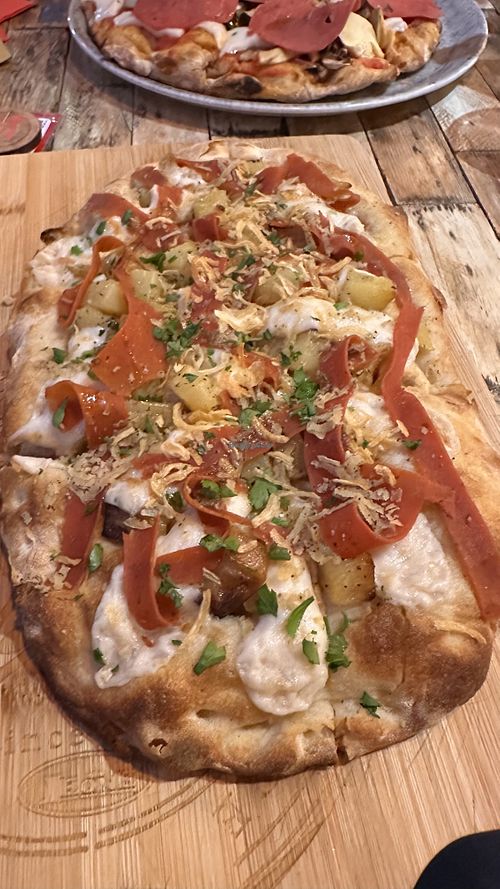 Crispy vegan bacon pizzaa  at Rosso Verace in Alcamo