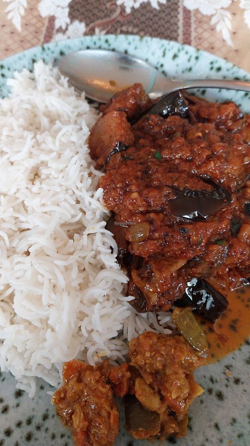 Brinjal curry (vegan) at Gitanjali Héritage in Sevres