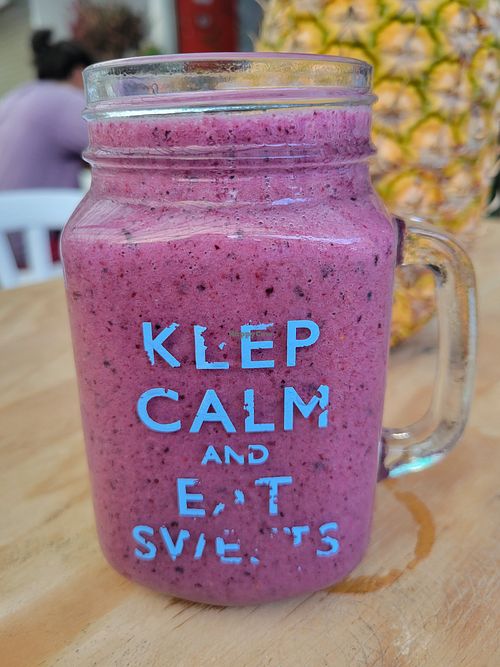 Berry smoothie with almond milk at Perezoso Coffee House in Manuel Antonio