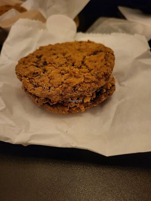 Veganes Cookie Eis Sandwich at Crazy Nate's Wöhrder Weise in Nuremberg
