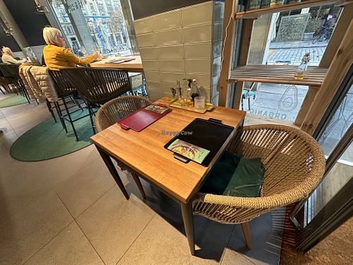 inside  at Green & Gloria in Dresden