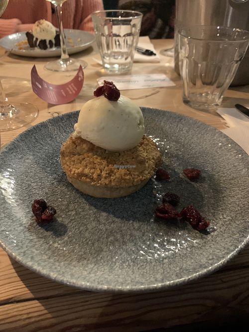 Apple crumble (vegan & gf)  at The Petersfield in Cambridge