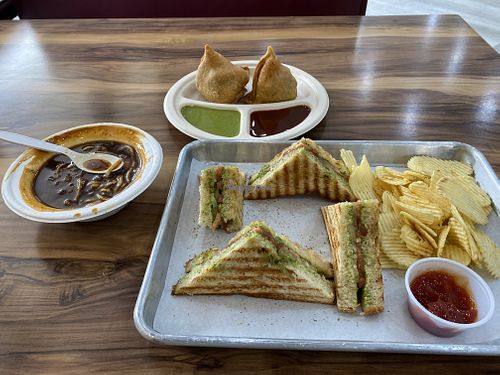 Soup Samosa and Sandwich   at Honest in Orlando