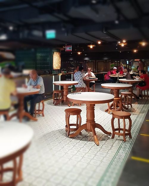 Cosy dinning place at Lian Xin - 莲芯膳坊 in Central Singapore