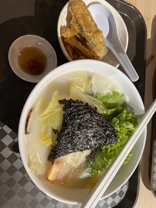 Fish noodle soup $4  at Lian Xin - 莲芯膳坊 in Central Singapore