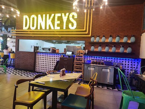  at Donkeys - Bambu in San Salvador