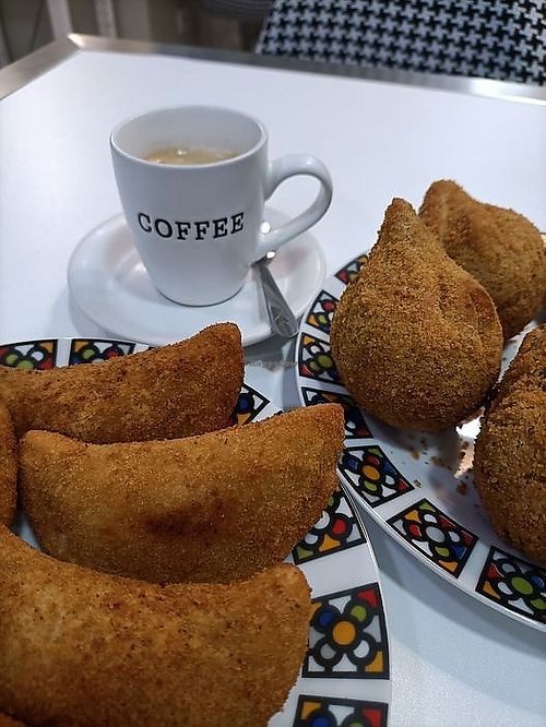 Rissóis de legumes / vegetable patties at Vegan Details in Braga