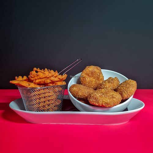 No-chikken nuggets and sweet potato waffle fries at Klandestine in Basel