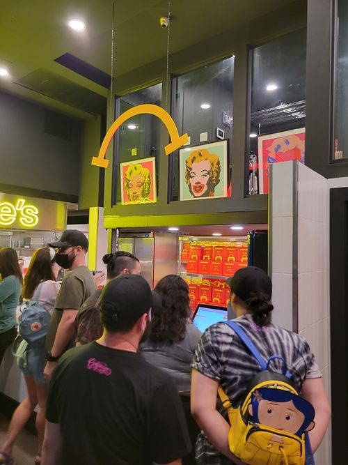 Inside at Mr.Charlie's - Los-Angeles in Los Angeles