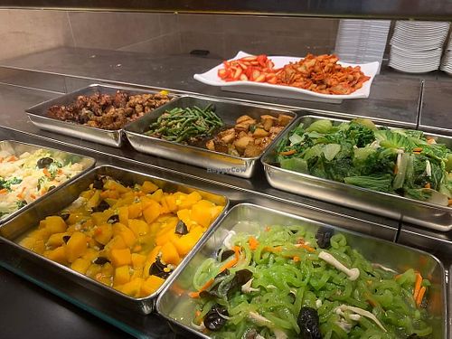 Buffet. Photo by Henry Lau aka Mr Purple. at e Veg - Marina Square - 益素食 in Central Singapore