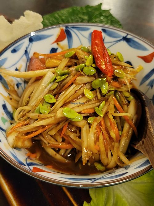 Uncertain of the name. Comes with different options to self wrap at Anotai in Bangkok