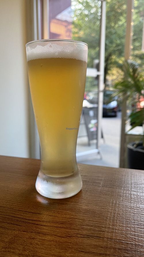 Sober Carpenter Blonde  at Cofu in Vancouver