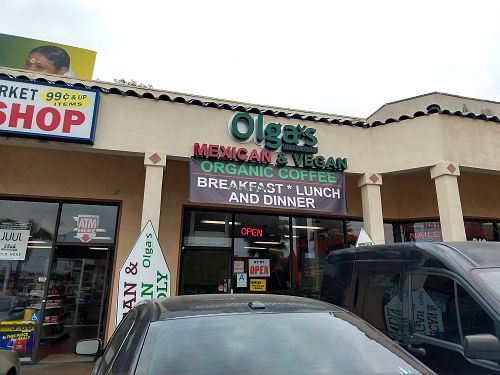 Ambient light at Olga's Naturally in Los Angeles