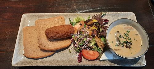 Vegan Trio at Brasserie d'Oude Markt in Weert