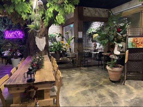 Upstairs seating   at Canvas Wood  in Jinju