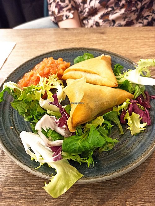 Samossa at Le Petit Veg in Paris