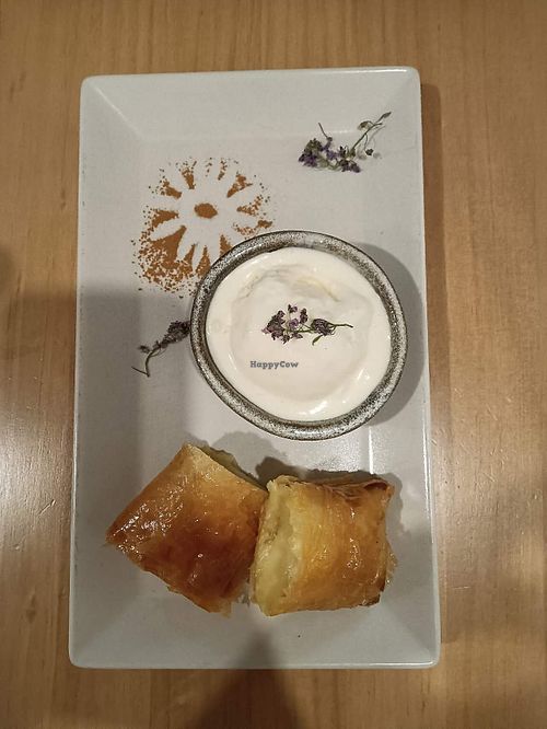 Pastel de nata at A Minha Avó in Lisbon