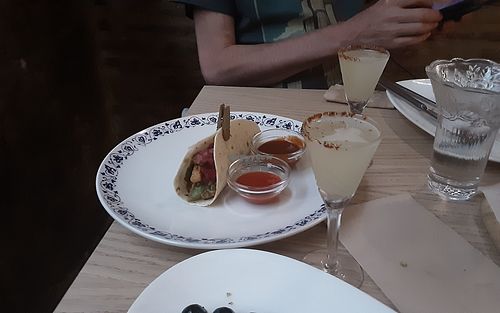 Mini chicken taco at Amberes The Vegetarian Wine And Cocktail Bar in Valencia