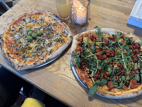 Funghi und Estata  at Pizza Garten in Zingst