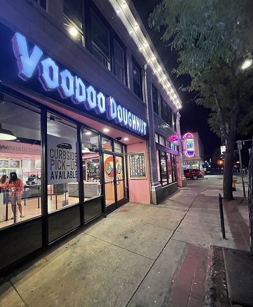 Image of Voodoo Doughnut - Broadway