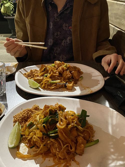 vegan pad thai with fried tofu at Sirinat Thai in San Pedro
