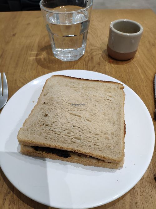 Croque and coffee at Graines Et Cailloux in Bordeaux