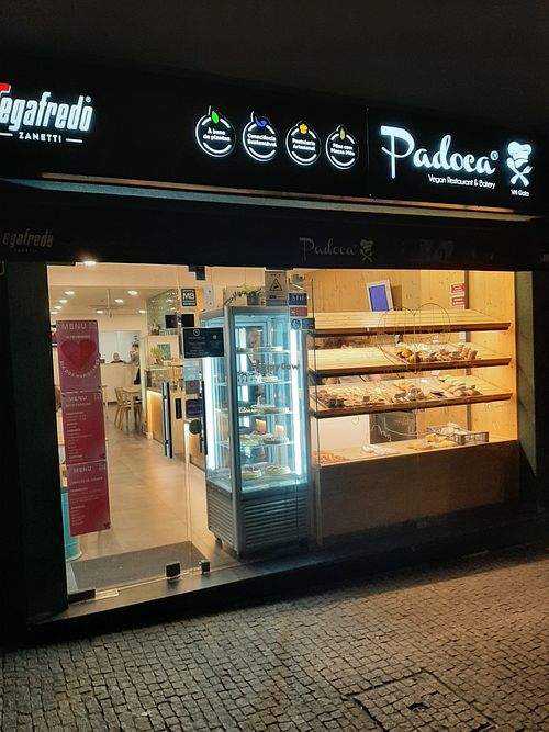 Front of Padoca - VN Gaia at Guará in Vila Nova De Gaia